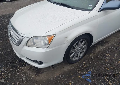 2008 Toyota Avalon Limited z USA, uszkodzony, nr VIN 4T1BK36B38U266903